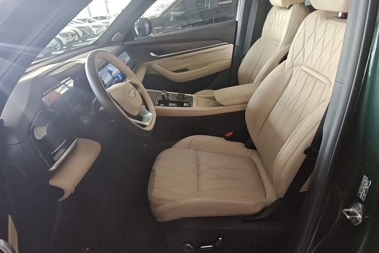 Used Geely Auto Monjaro L 2025 Dongfang Yao 2.0TD Automatic All-Wheel-Drive Wangyue Edition
