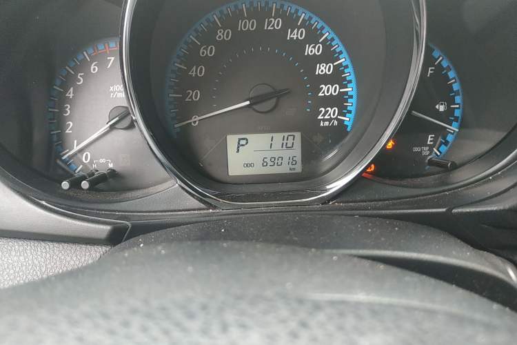 Used Toyota YARiS L Zhi Xiang 2017 1.5E CVT Dynamic Edition Odometer Close Up