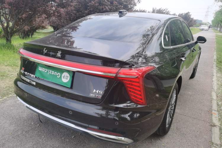 Used Hongqi H5 2025 1.5T DCT Qiyun 500 000th Unit Commemorative Edition Rear Right 45 Deg