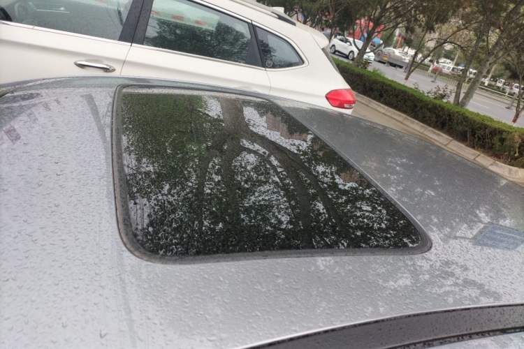 Used BYD Qin PLUS 2021 EV 400KM Luxury Model Roof