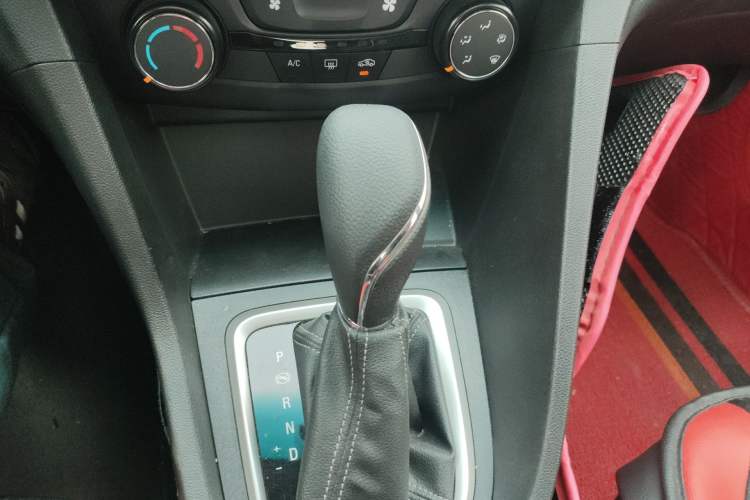 Used Buick GT 2021 Revised Version Flagship 1.5L Automatic Elite Edition Gear Lever