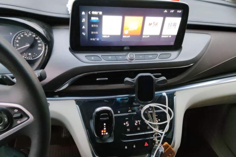 Used Buick GL8 2023 Land Executive Class Smart Enjoyment Model