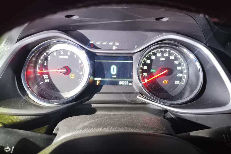 Used Chevrolet Orlando 2019 Redline 530T Automatic Enjoyment Version (5+2 Seating) China VI
