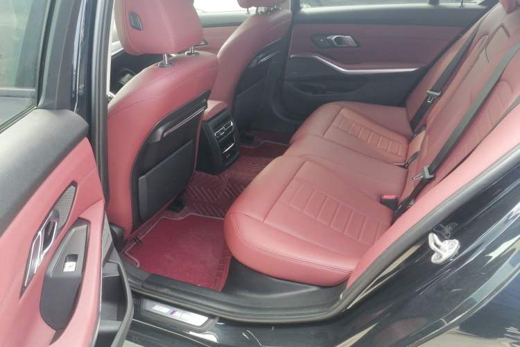 Used BMW 3 Series 2021 325Li M Sport Shadowline Package Left Rear Seat