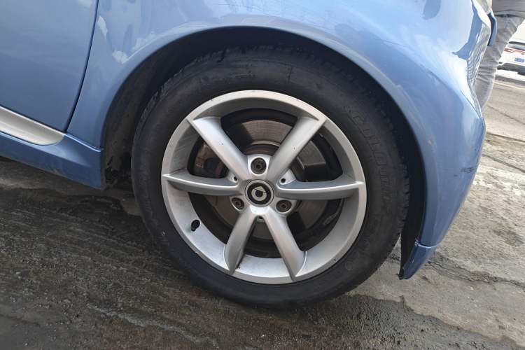 Used smart fortwo 2011 1.0 MHD Convertible Orange Edition
