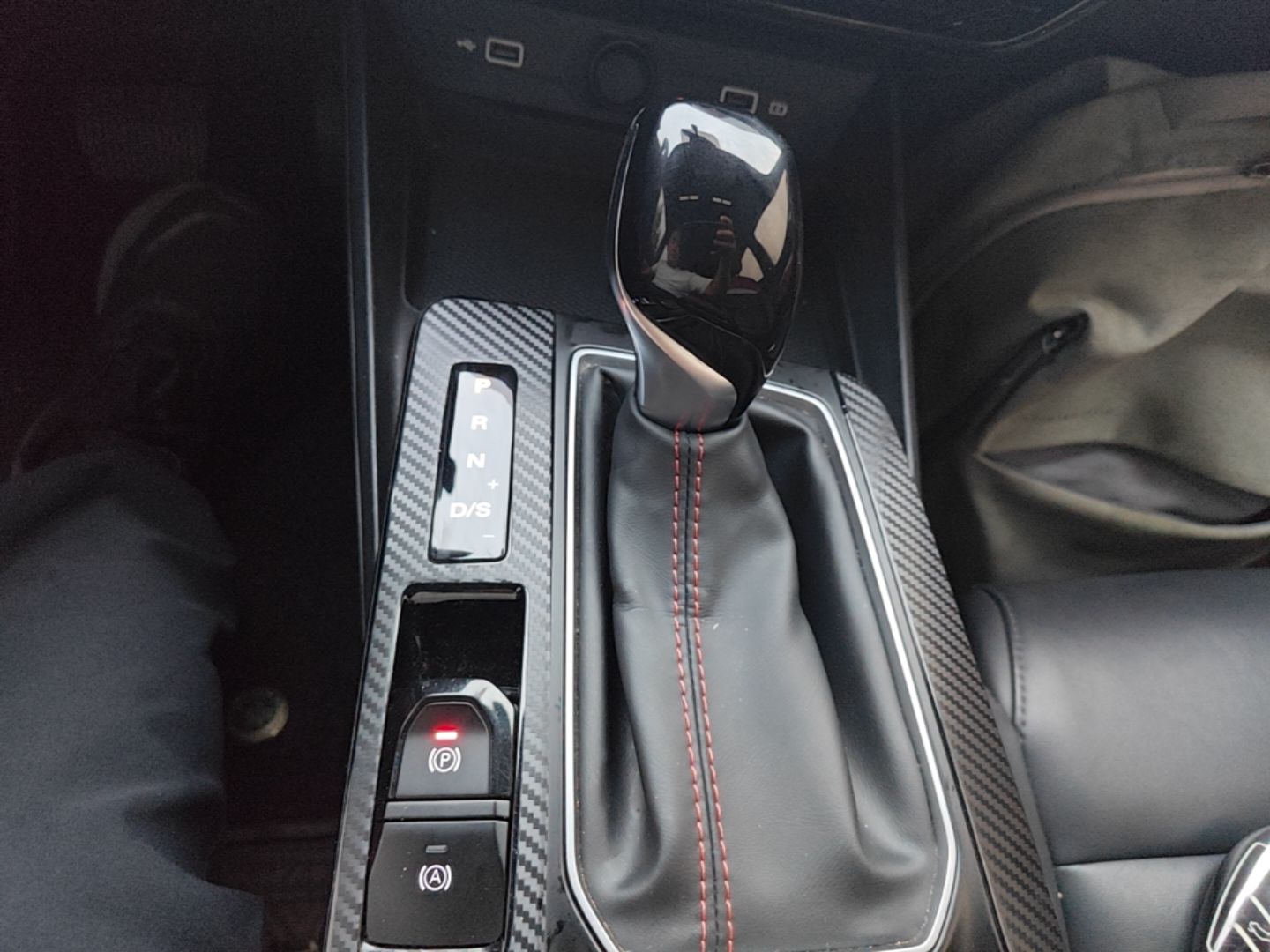 MG 5 2023 180 DVVT CVT Luxury Edition — снимка 16