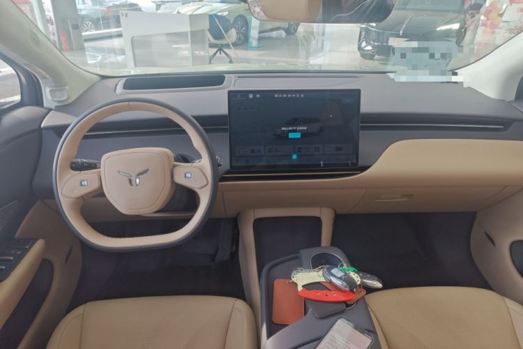 Used Hongqi Tiangong 06 2025 520 Smart Selection Edition Center Console