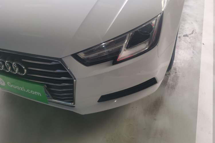 Used Audi A4L 2017 Plus 40 TFSI Ambition Model
