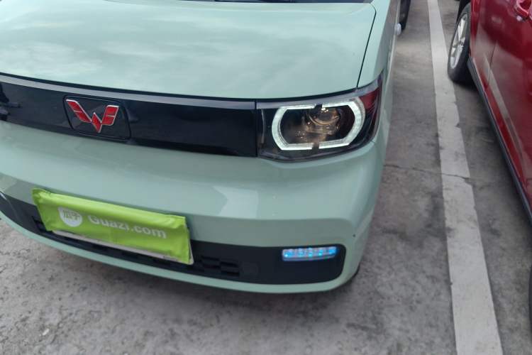 Used Wuling Hongguang MINIEV 2021 Macaron Premium Model – Lithium Iron Phosphate