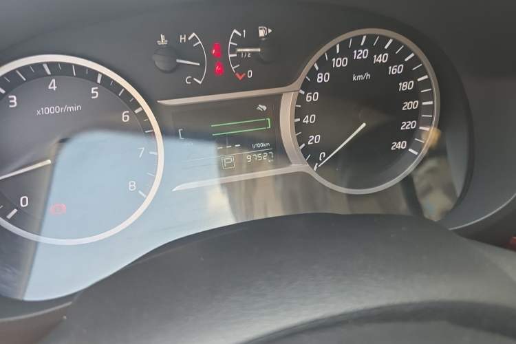 Used Nissan Lannia 2019 1.6L CVT Smart Connect Smart Cool Version China V Standard
