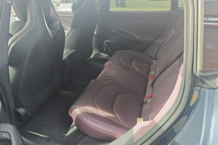 Used Xiaomi Auto SU7 2024 Rear-Drive Ultra-Long Range Advanced Pro-Level Intelligent Driving Version
