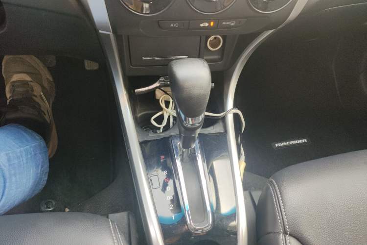 Used Honda Crider 2013 1.8L automatic luxury edition
