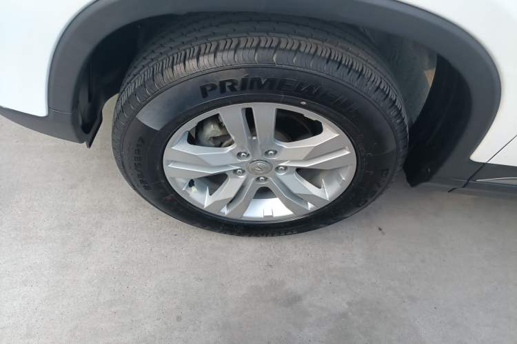 Used CHANGAN CS75 2017 Shangkui Edition 1.5T Automatic Fengxiang Model Left Front Wheel Hub