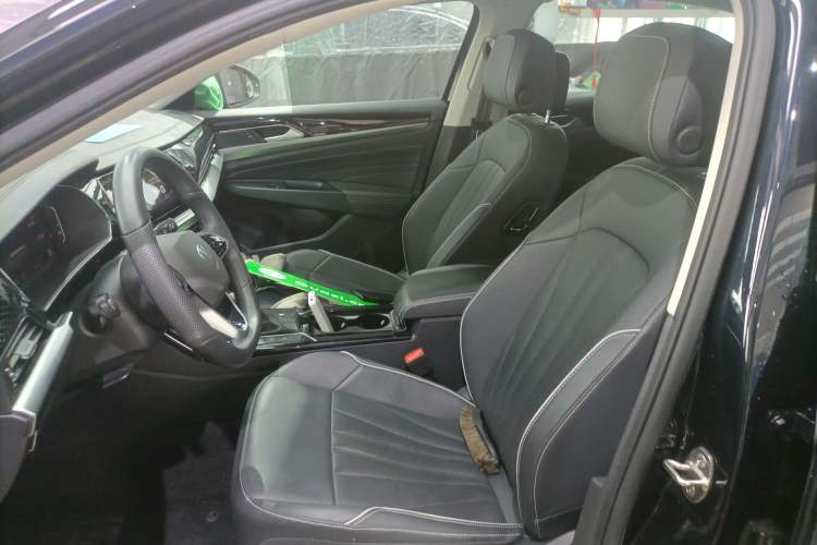 Used Volkswagen Passat 2024 380TSI Elite Edition Left Front Seat