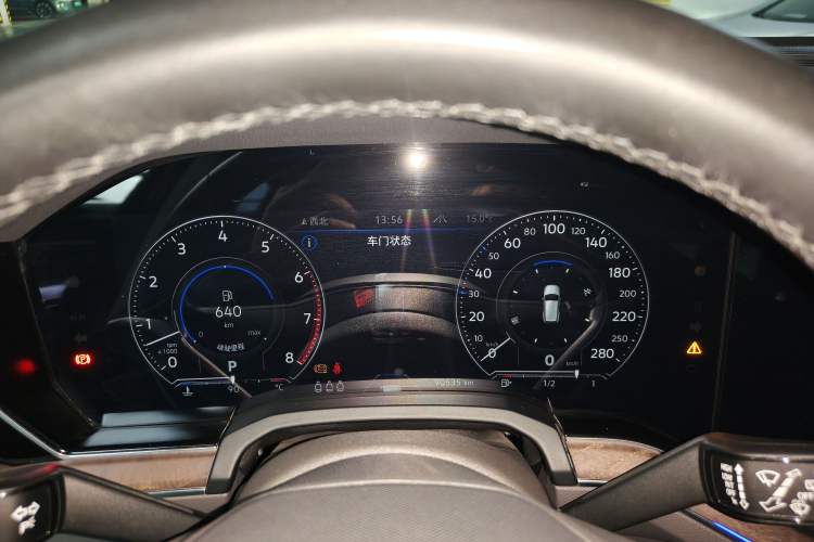 Used Volkswagen Touareg 2021 3.0 TSI Luxury Edition Black Diamond Sport Package Instrument Cluster