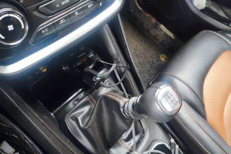 Used Wuling Hongguang S3 2018 1.5T Manual Luxury Model China V Standard