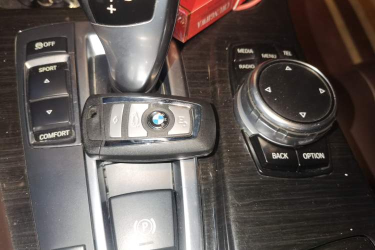 Used BMW 5 Series 2014 525Li Luxury Design Package
