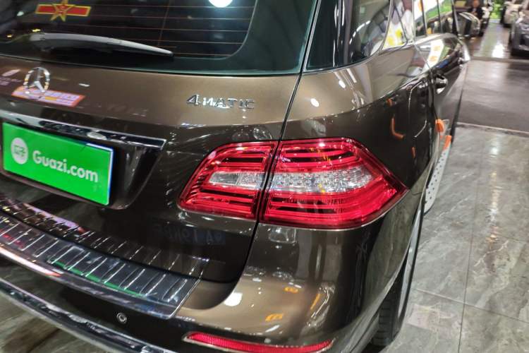 Used Mercedes-Benz M-Class 2015 ML 400 4MATIC Dynamic Model
