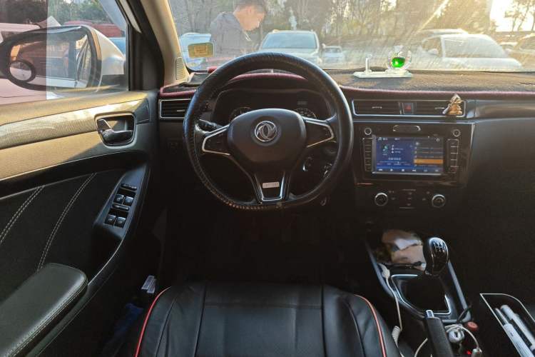 Used Dongfeng Fengon 580 2016 1.8L Manual Comfort Model