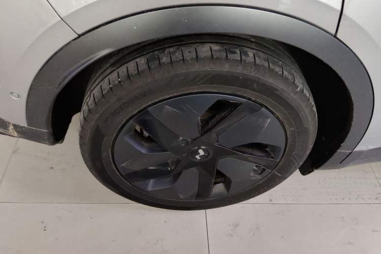 Used ONVO L60 2024 60 kWh Rear-Drive Version
