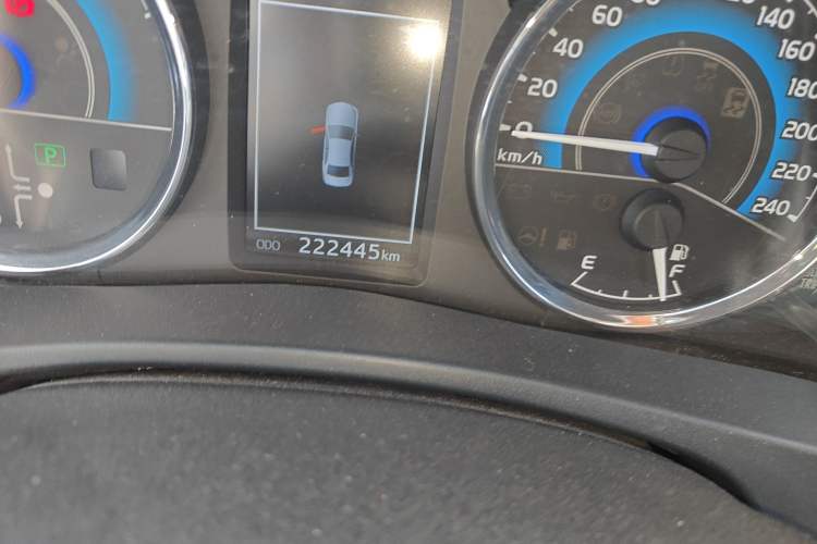 Used Toyota Corolla 2017 Revised Dual-Engine 1.8L E-CVT Elite Edition