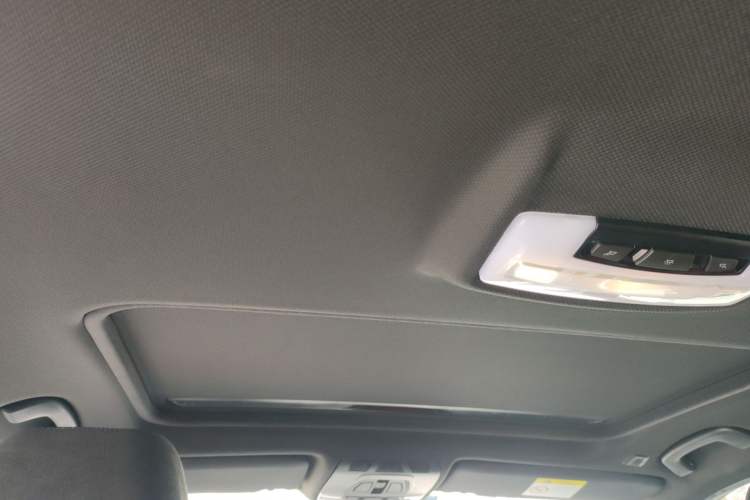 Used BMW 3 Series 2017 320i M Sport Headliner