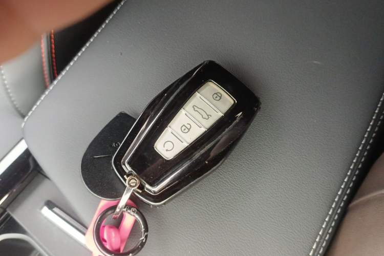 Used Geely Auto Emgrand X7 Sport 2023 Boyue COOL 1.5TD Smart Connect+ Vehicle Key