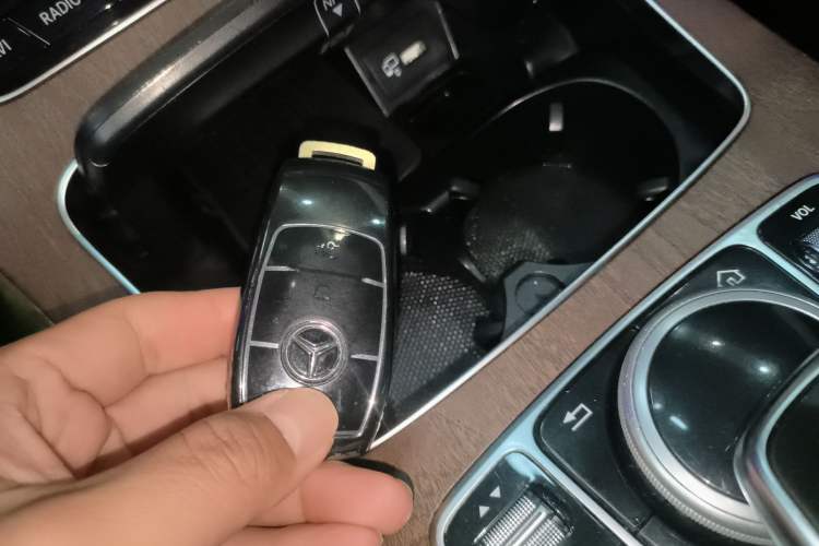 Used Mercedes-Benz E-Class 2018 E 200 L
