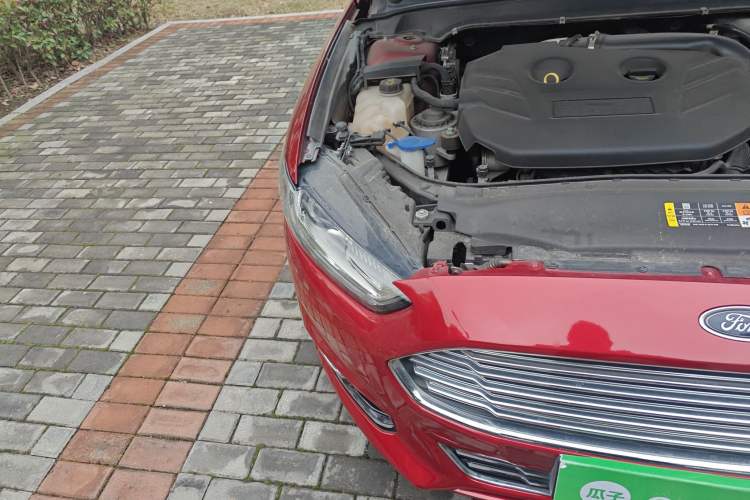 Used Ford Mondeo 2013 2.0L GTDi 200 Luxury Model
