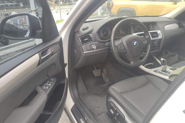 Used BMW X3 2016 sDrive20i
