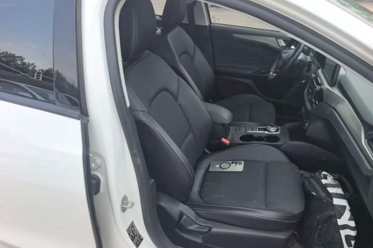 Used Ford Focus 2019 Sedan EcoBoost 180 Automatic Trend Edition