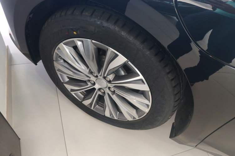 Used Hongqi E-QM5 2024 560km PLUS Left Front Wheel Hub