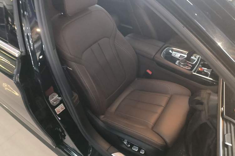 Used BMW 7 Series 2018 730Li Leading Model M Sport Package
