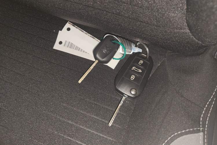 Used Peugeot 2008 2018 1.6L Automatic Trend Edition Vehicle Key