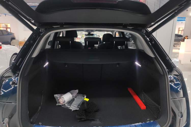 Used Audi Q5L 2022 40T Fashionable and Dynamic Model
