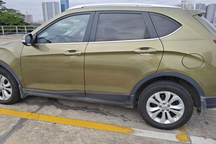 Used GAC Trumpchi GS5 Super 2015 2.0L Automatic Two-Wheel Drive Elite Edition Left Side