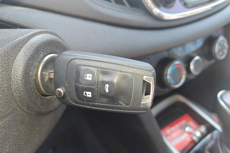 Used Chevrolet Monza 2020 Light Hybrid Redline 320T Dual-Clutch Thrilling Edition
