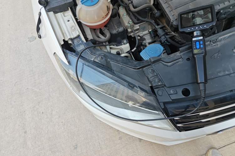 Used Volkswagen Jetta 2013 1.6L Automatic Comfort Model Right Front Headlight