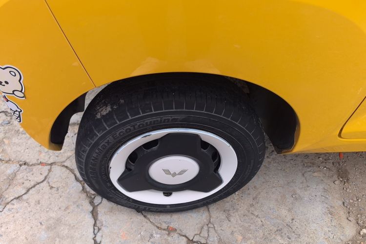 Used Wuling Hongguang MINIEV 2022 Macaron Premium Model – Lithium Iron Phosphate Right Rear Wheel Hub