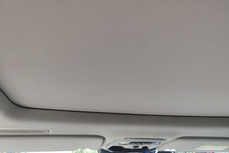 Used Lynk & Co 01 2017 2.0T Two-Wheel Drive Zhaopu Version Headliner