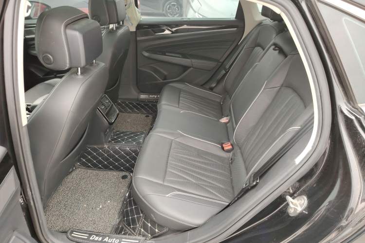 Used Volkswagen Passat 2022 330TSI Starry Luxury Edition