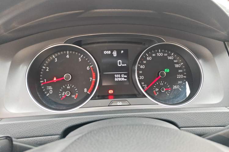 Used Volkswagen Golf 2016 1.6L Automatic Fashion Model