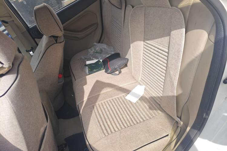 Used Ford Focus 2013 Hatchback Classic 1.8L Automatic Fashion Edition