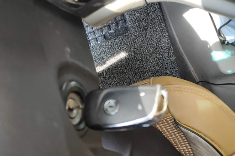 Used FORTHING Lingzhi 2018 M3 1.5L 5-Seat Base Model
