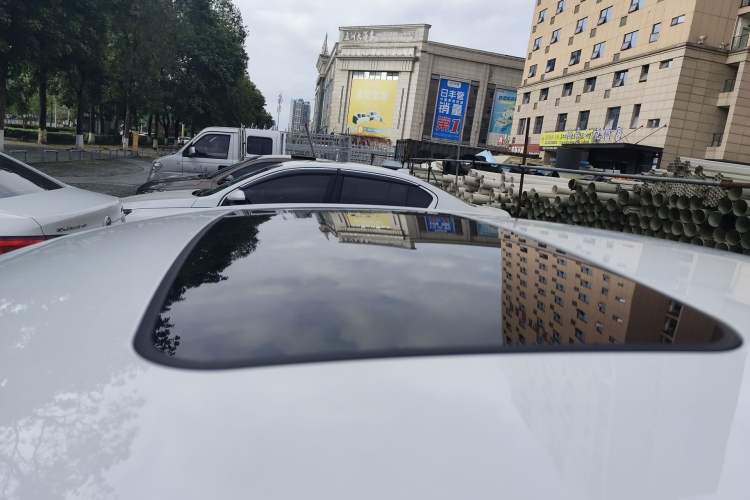 Used Chevrolet Cruze 2018 Redline 320 Automatic Xuanfeng Urban Edition Roof