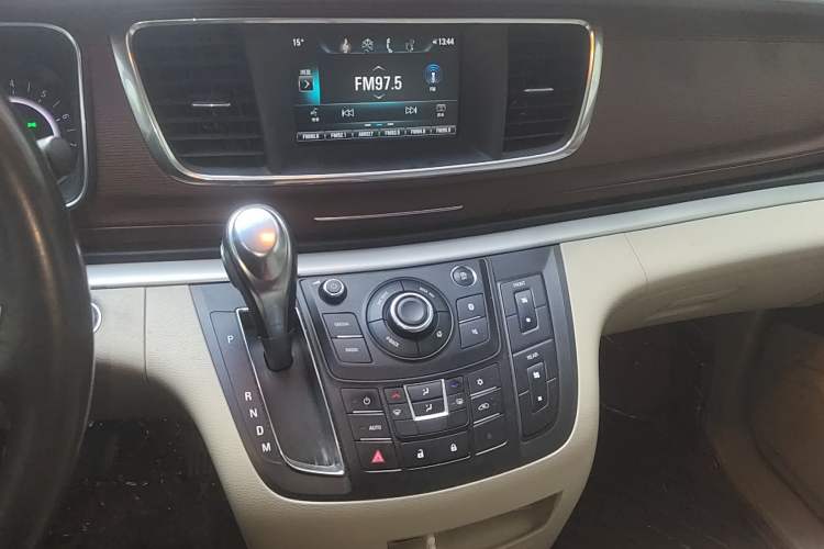 Used Buick GL8 2018 28T Luxury Model China VI Standard