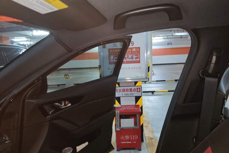 Used Mazda CX-4 2020 2.0L Automatic Two-Wheel Drive Blue Sky Exploration Edition Gear Lever