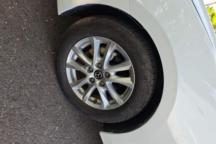 Used Mazda 3 Axela 2017 Sedan 1.5L Automatic Comfort Model Emission Standard China V Left Front Wheel Hub