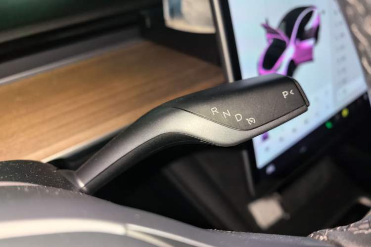 Used Tesla Model Y 2021 Standard Range Rear-Wheel Drive Version Gear Lever