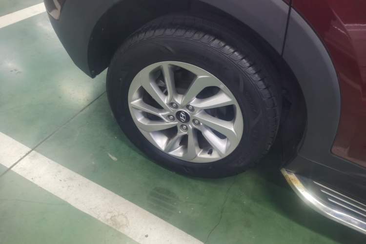 Used Hyundai Tucson 2018 1.6T Dual-Clutch Two-Wheel Drive 15th Anniversary Special Edition
